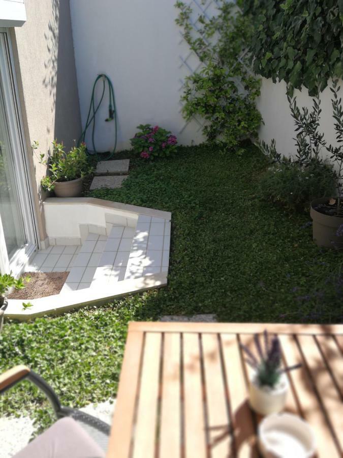 Room With Garden Split Exterior foto